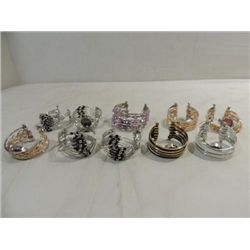 LOT 10 LADYS QUARTZ WRIST WATCHES: WIRE RING BANDS