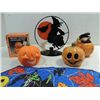 Image 2 : LOT 6 HOLLOWEEN TABLE DECORATIONS: 4 CERAMIC PUMPK