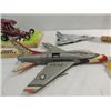 Image 2 : LOT 7 VINTAGE CHILDS TOYS: F-100 PLASTIC MODEL,