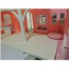 Image 4 : 1995 MATTEL BARBIE DOLL LARGE FOLD OUT DOLL HOUSE