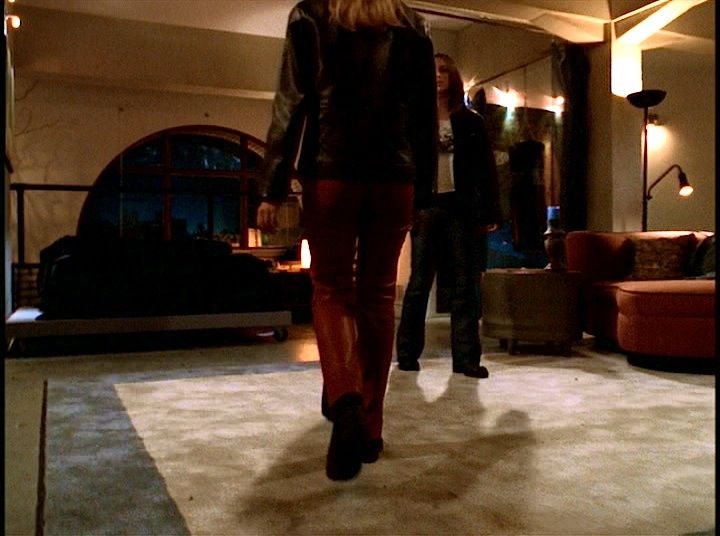 Buffy The Vampire Slayer (TV) - Buffy's Red Leather Pants (Sarah Michelle Gellar)