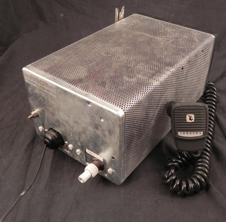 Johnson Viking Messenger Vintage CB Radio w/ Mic Johnson Viking Messenger Vintage CB Radio w/ Mic