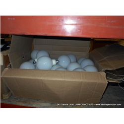 BOX: LIGHTBULBS