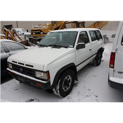 1992 NISSAN PATHFINDER XE, 2DR SUV, WHITE, VIN # JN8HD18YXNW034883