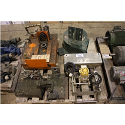 HYDROLIC PUMP RESERVE TANK 2  HYDRAULIC PUMP BASES WITH PUMPS SQUIRREL FAN AND ROUTER ASSEMBLY