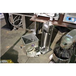 STAINLESS STEEL HAND CRANK MIXER MEAT PRESS AND NEEDHAM