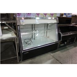 MASTER BUILT GLASS FRONT 5 FT. DELI CASE