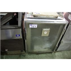 STAINLESS STEEL SINGLE DOOR PROOFER