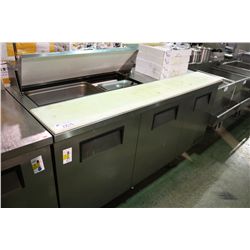 3 DOOR TRUE STAINLESS STEEL REFRIGERATION SANDWACH PREPPING STATION