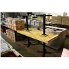 Image 1 : 2 6 FT X 2.5 FT RESTAURANT TABLES