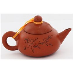 Handcrafted Chinese New Clay Teapot (CLB-001385)
