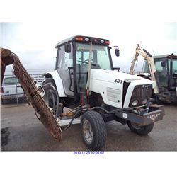 2004 - MASSEY FERGUSON TRACTOR