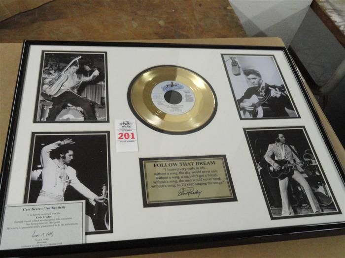 Framed Elvis Presley Gold 45 w/Photo
