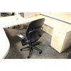 Image 2 : STEELCASE LEAP ULTRA ERGONOMIC MULTI LEVER TASK CHAIR