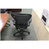 Image 2 : HERMAN MILLER AERON MESHBACK TASK CHAIR