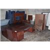 Image 1 : LARGE LOT OF OFFICE FURNITURE