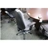 Image 2 : GREY MULTI LEVER TASK CHAIR