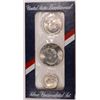 Image 2 : 1976 BICENTENNIAL 3 PIECE 40% SILVER  PROOF $ UNCIRCULATED SETS IN ORIG. PACKAGE