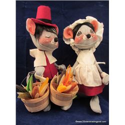 Annalee Cranberry Pilgrim Girl & Boy Mice