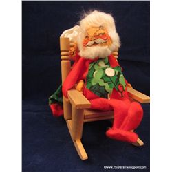 Annalee Santa and Mrs. Claus