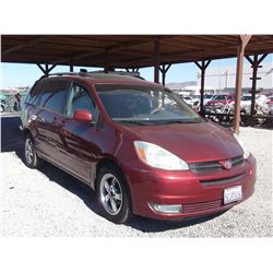 TOYOTA SIENNA 2004 T