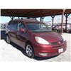 Image 1 : TOYOTA SIENNA 2004 T