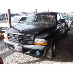 DODGE DAKOTA  2000 SALV T/DONATION