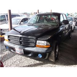 DODGE DAKOTA  2000 SALV T/DONATION