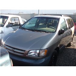 TOYOTA SIENNA 1999 T