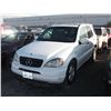 Image 2 : MERCEDES ML320 2000 T