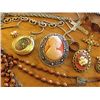 Image 9 : Estate Jewelry Lot