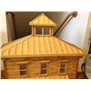Image 3 : Estate Doll House