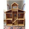 Image 5 : Estate Doll House