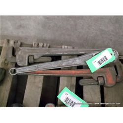 24" PIPE WRENCH