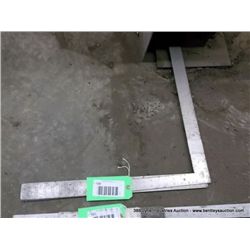 METAL SQUARES 3X MONEY