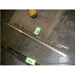LOT: METAL HINGES