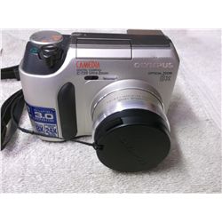 Olympus C-720 Digital Camera