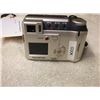 Image 3 : Olympus C-720 Digital Camera