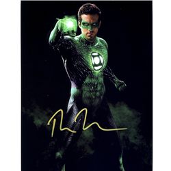 Ryan Reynolds The Green Lantern Signed 8x10 Photograph