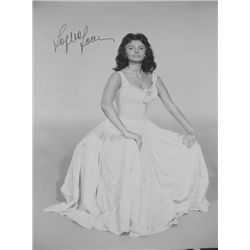 Sophia Loren Signed 11x14 Photograph