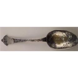 17th Century pewter trefid tablespoon, handle stamped London, bears traces of gilding, 8" long Es...
