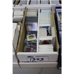 1600 COUNT BOX OF NHL HOCKEY INCLUDING MANY WAYNE GRETZKY AND MARIO LEMIEUX CARDS