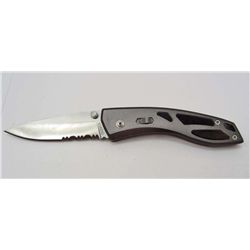 7847 - GERBER STATESMAN FAST OPENING KNIFE
