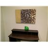 Image 2 : REMAINING CONTENTS OF WOMENS CHANGEROOM (DOES NOT INCLUDE FIXED ITEMS)