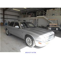 2002 - JAGUAR XJ SERIES