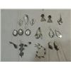 Image 1 : BAG LOT ASSORTED SILVER TONE LADYS JEWELRY:
