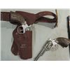 Image 2 : LOT 2 MIXED ITEMS: VINTAGE 2 WESTERN CAP PISTOLS &