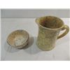 Image 2 : LOT 2 VINTAGE SPONGEWARE BOWL & PITCHER: BLUE &