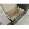 Image 3 : ANTIQUE 38X22X256 FLAT TOP TRUNK & INSERT