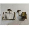 Image 2 : LOT 5 ANTIQUE WALL MOUNT BRASS SOAP & CUP HOLDER